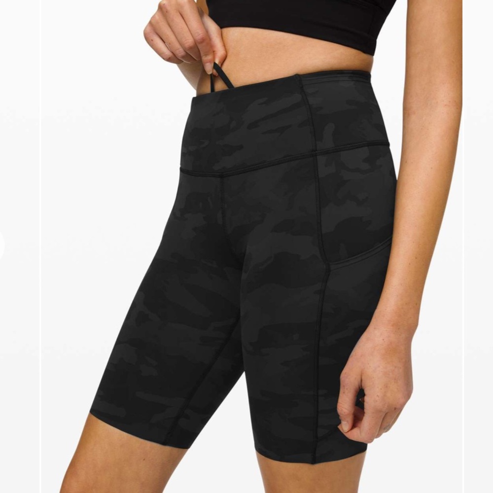 lululemon athletica Women's Fast and Free Shorts - 10”